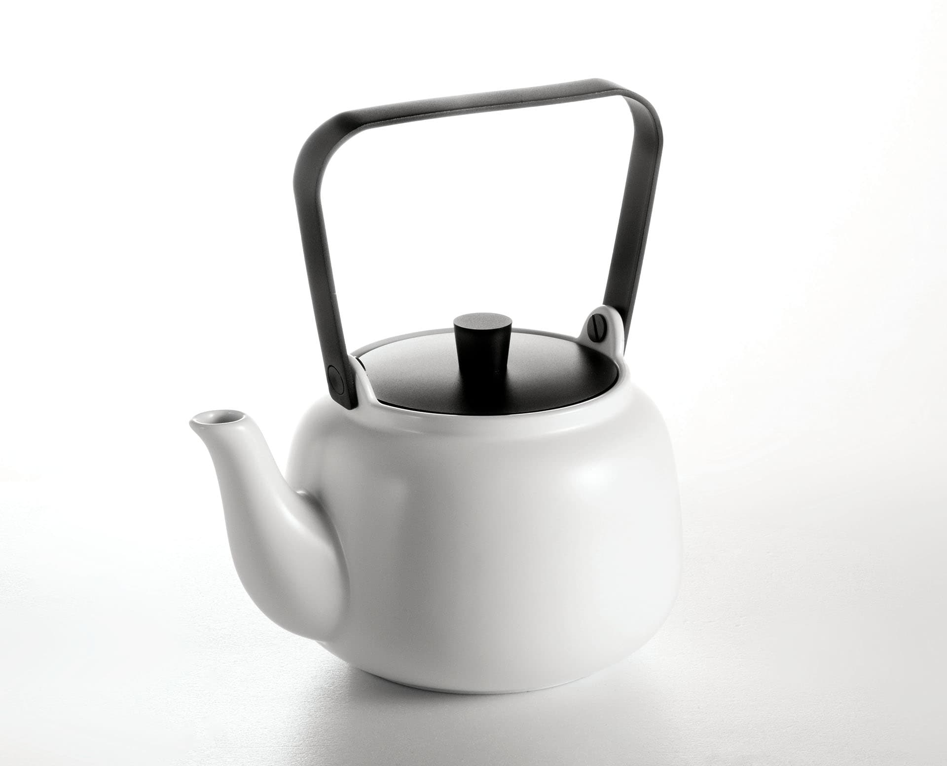 奉茶壺 LU YU / Teapot 奉茶壺 LU YU / Teapot